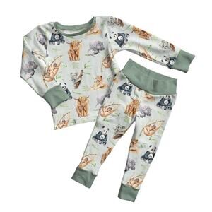 Kindthing Wild About You Two-Piece Pajama Set in Green​​​